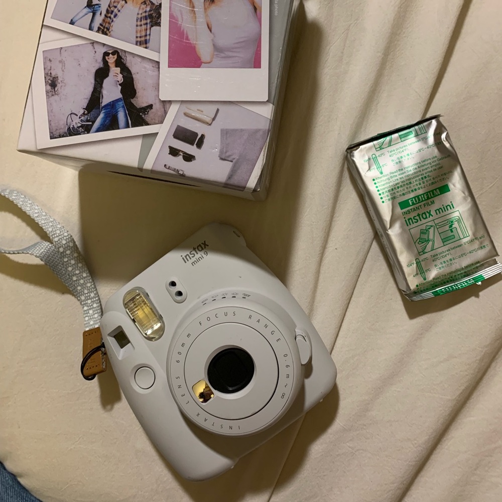 FUJIFILM INSTAX MINI 9